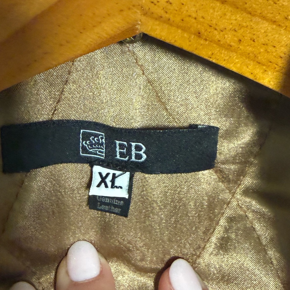 Pristine Men's Tan Suede Fringe Jacket with appliqué - Picture 3 of 8
